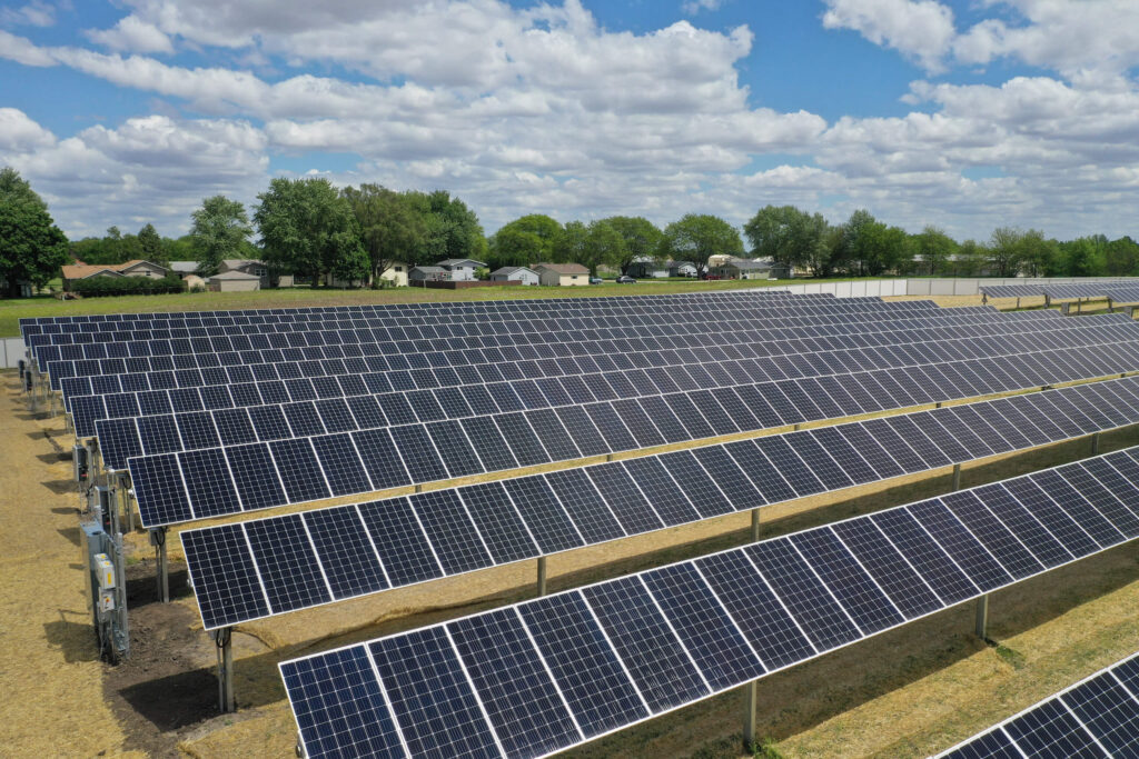 WindFree Solar 600 kW – Somonauk High School Ground Mounted Installation DJI 0886